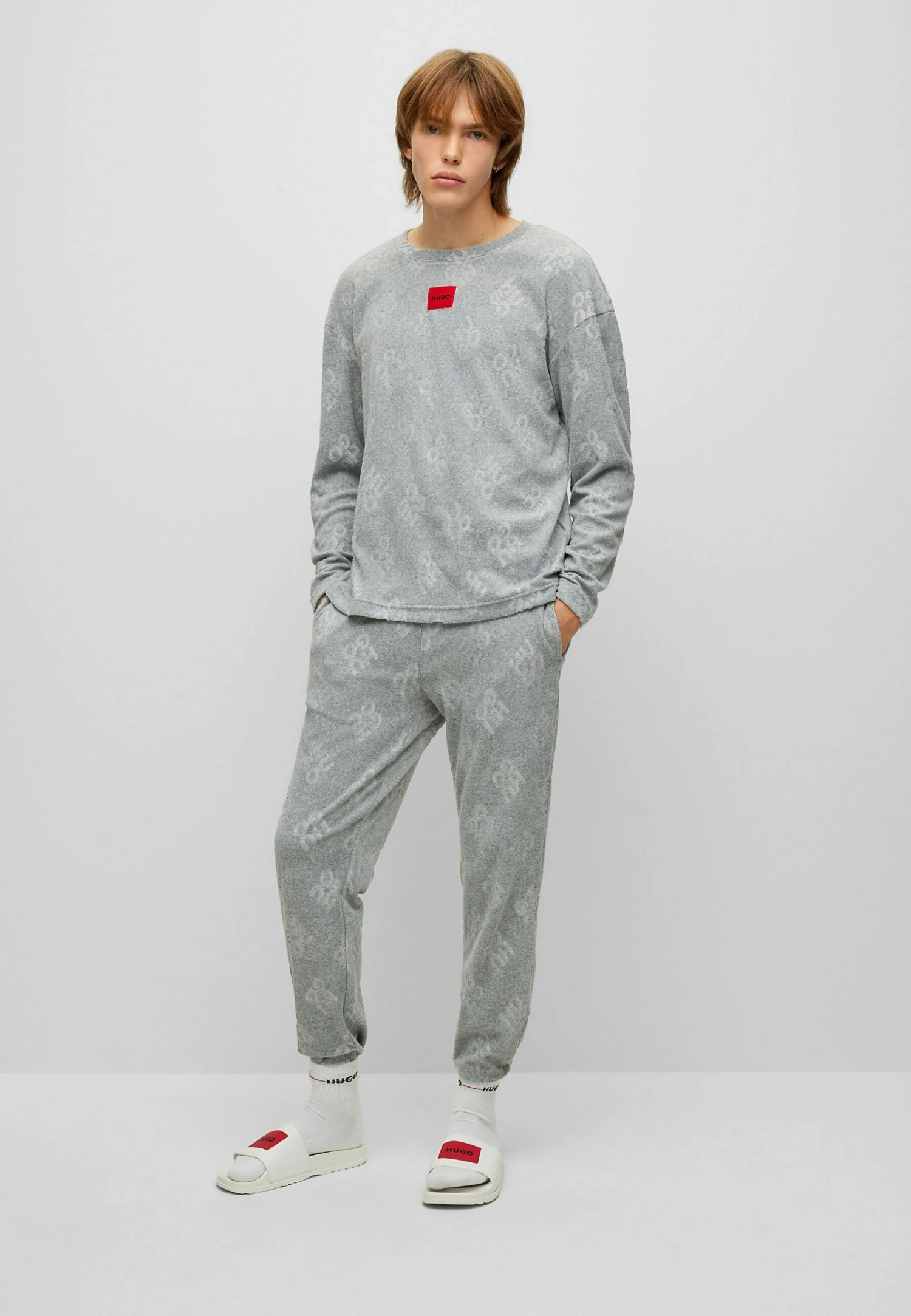 Hugo Me Set - Pyjama Set - Grey Five 4 Hugo Me Set - Pyjama Set - Grey Five - Image 2