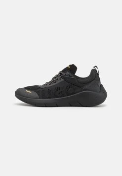 Hugo Wayne Runn- Trainers - Black