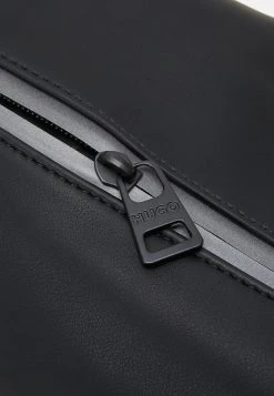 Hugo Elliott Messeng Unisex - Across Body Bag - Black -Hugo Shop 1e3f022f0ccd48a5bf0867d7ce2e7137