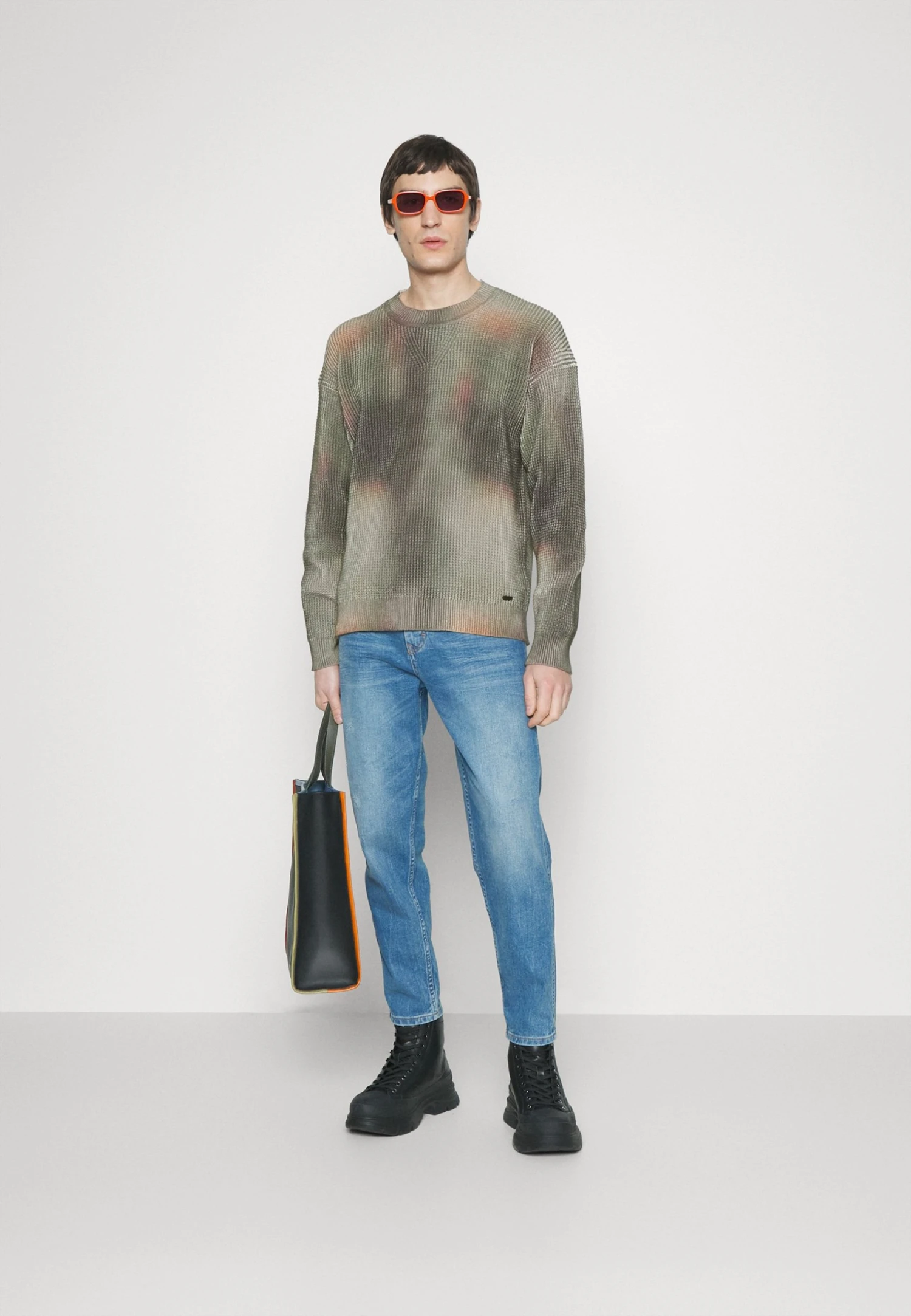 Hugo Sashon - Jumper - Open Green 4 Hugo Sashon - Jumper - Open Green - Image 2