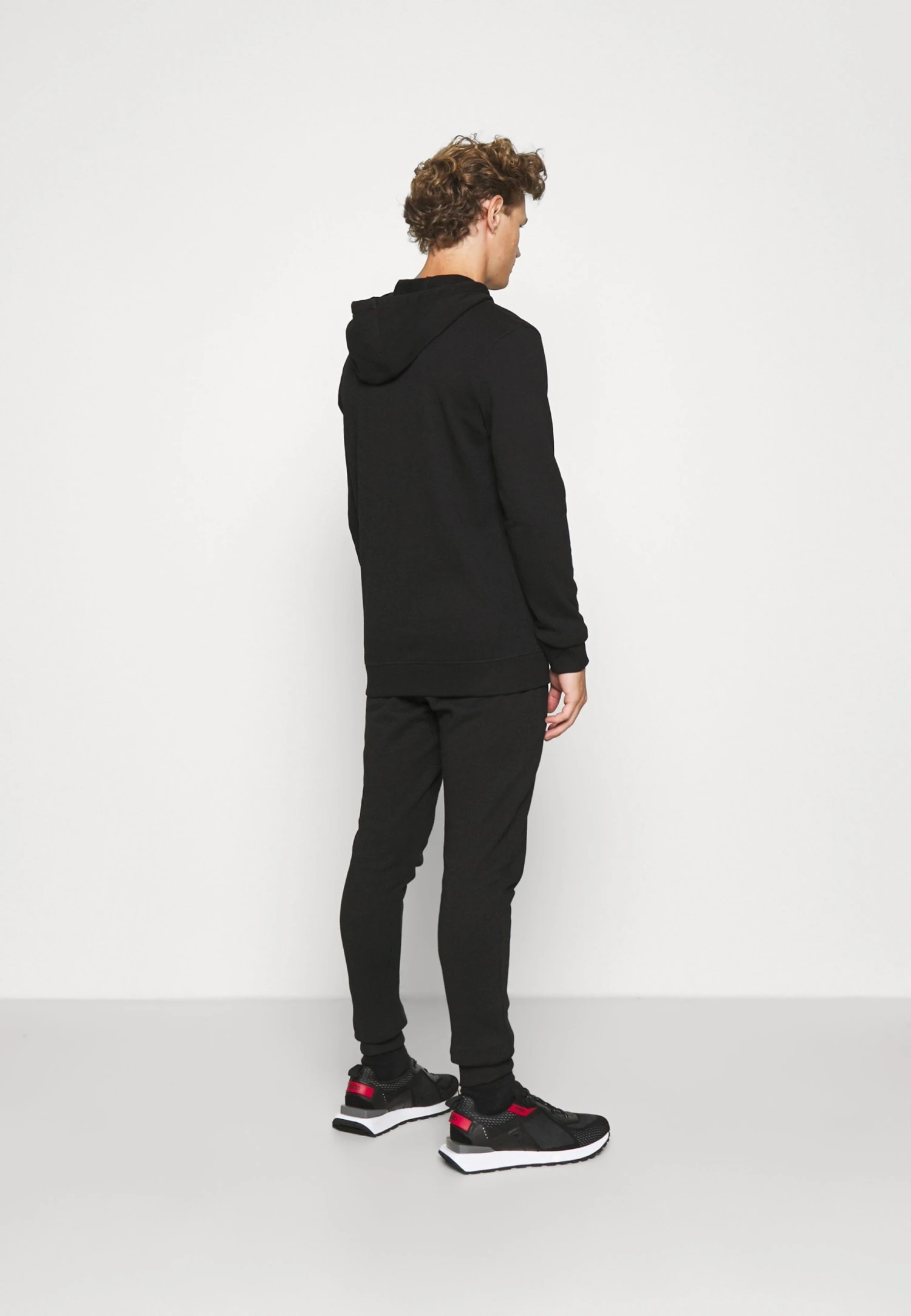 Hugo Daratschi - Hoodie - Black 5 Hugo Daratschi - Hoodie - Black - Image 3