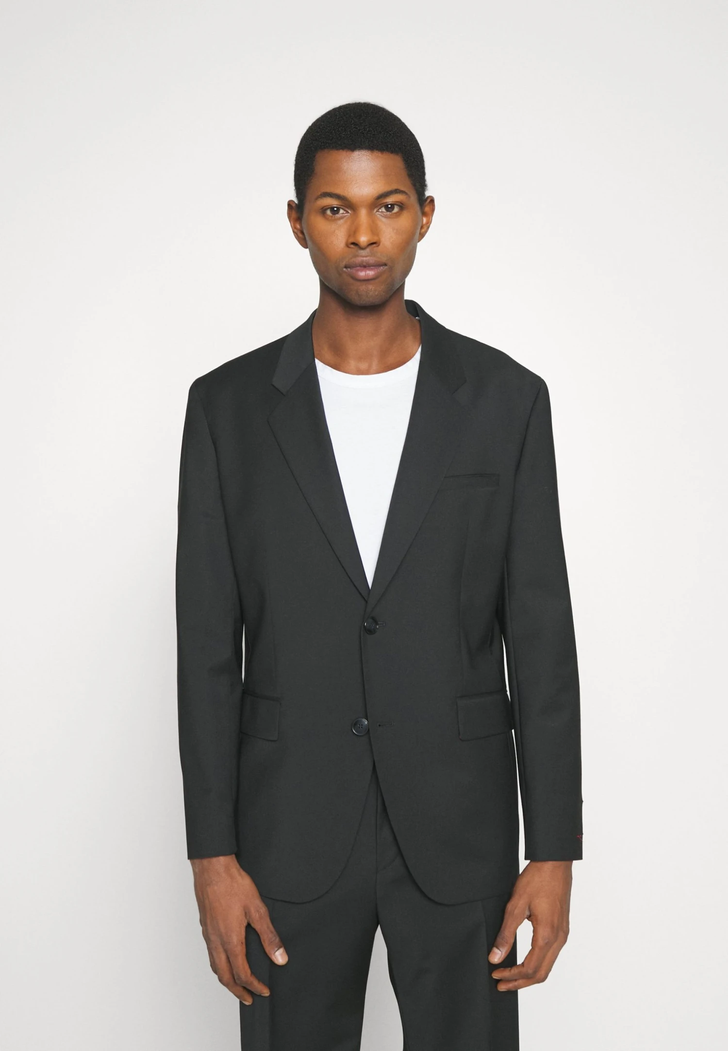 Hugo Teagan - Suit - Black One 5 Hugo Teagan - Suit - Black One - Image 3