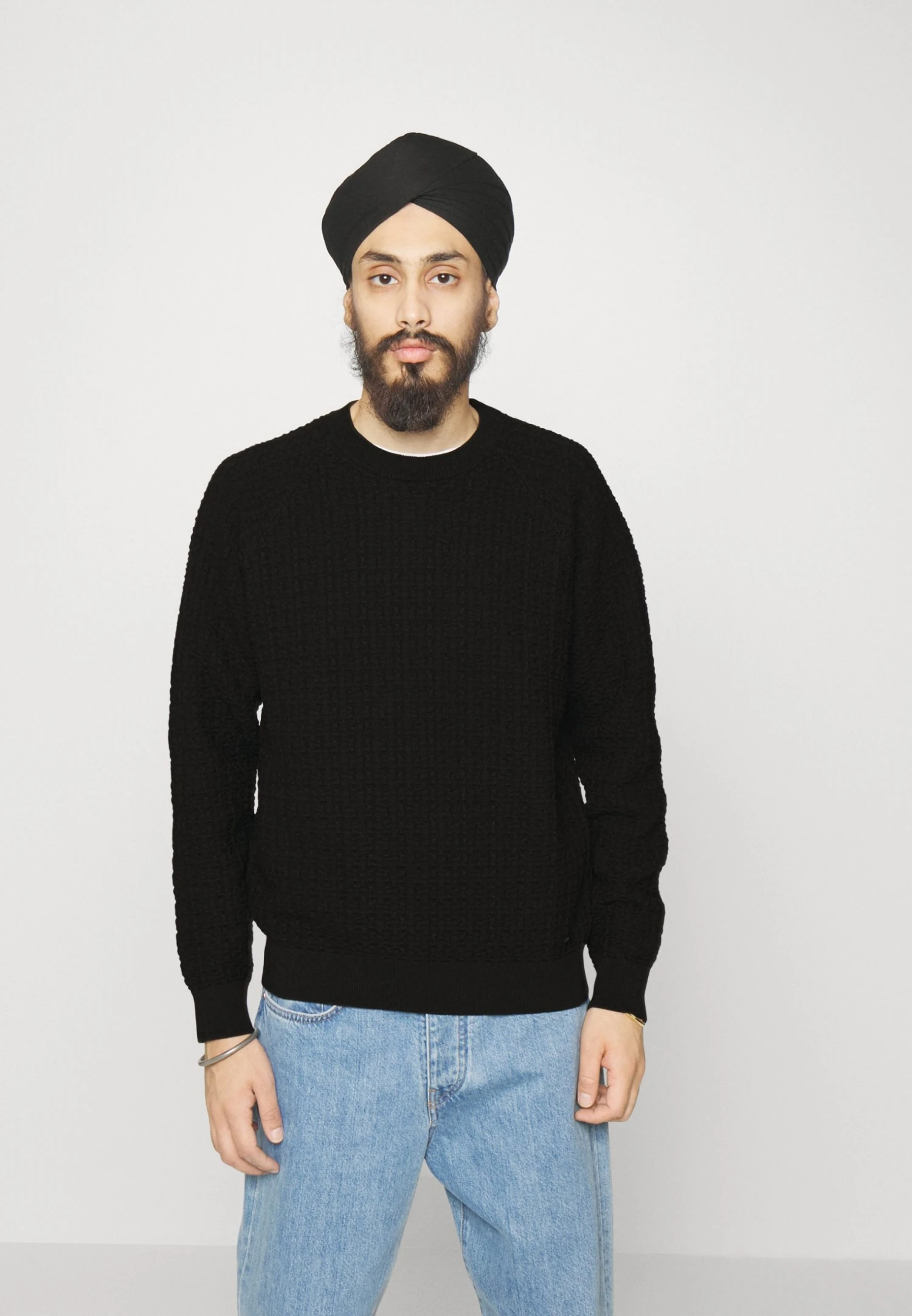 Hugo Srido - Jumper - Black 3 Hugo Srido - Jumper - Black
