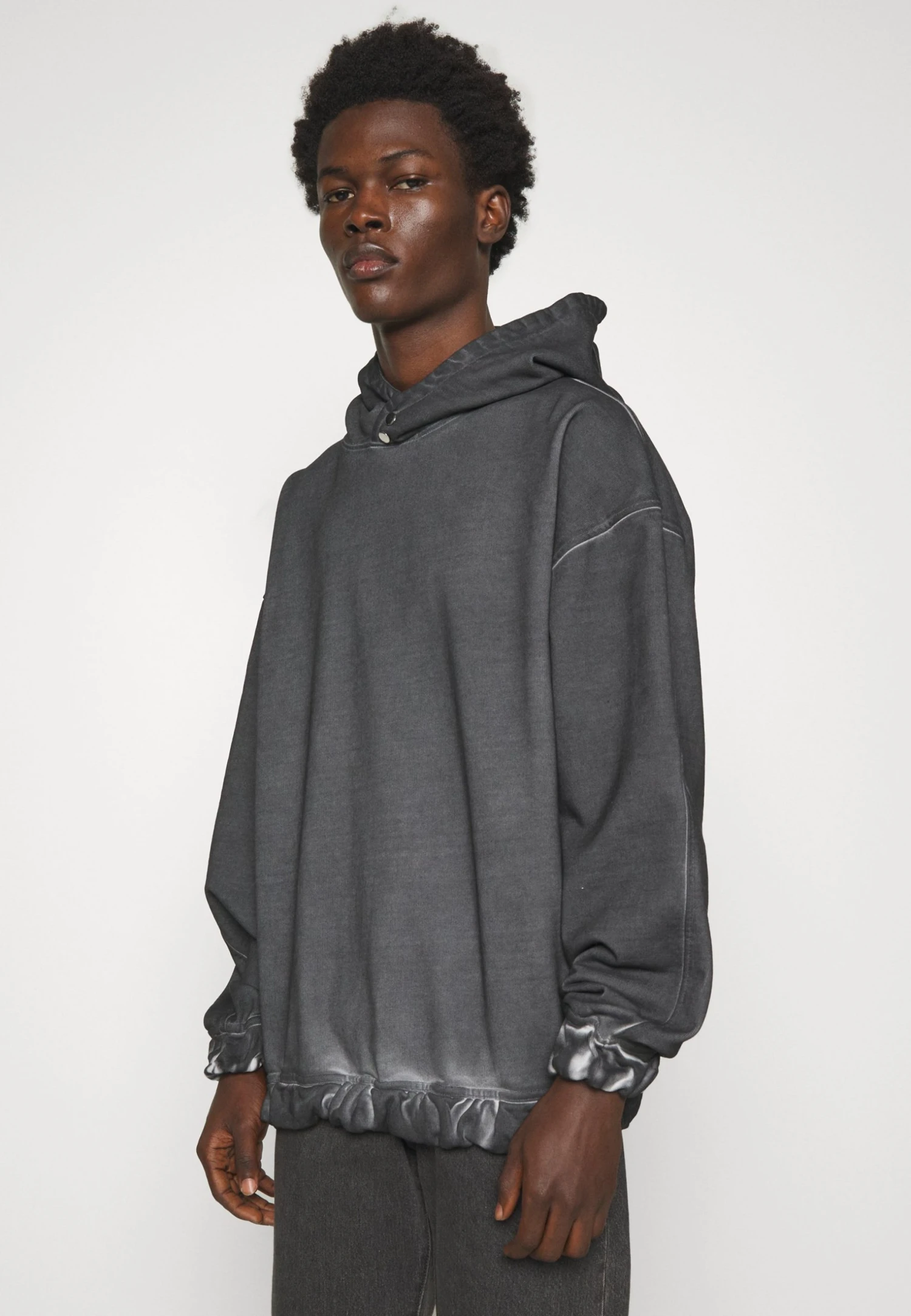 Hugo Dapennin - Hoodie - Black 8 Hugo Dapennin - Hoodie - Black - Image 6